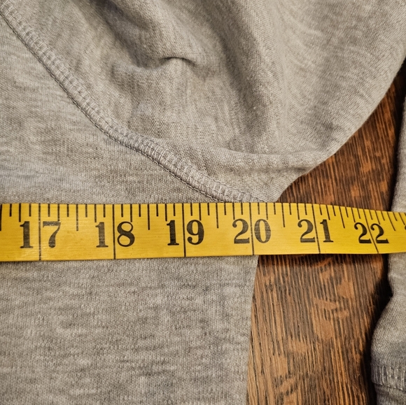 Marilyn Monroe Gray Iconic Graphic Reversible Sweatshirt - Picture 10 of 11